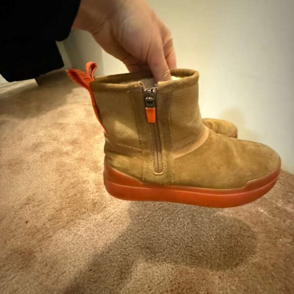 UGG Rare Orange Sole Suede Boots | Women’s US 5 | Lightly Worn - Picture 4 of 5